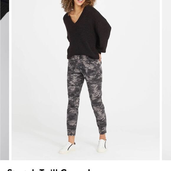 NWT Spanx Camo Twill Cargo Pant Tummy Control M - Picture 2 of 6